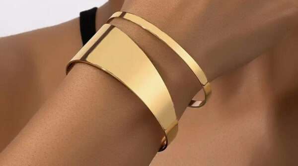 Bracelet large ajouré