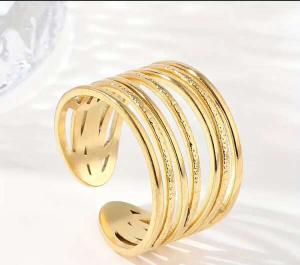 Bague ajourée