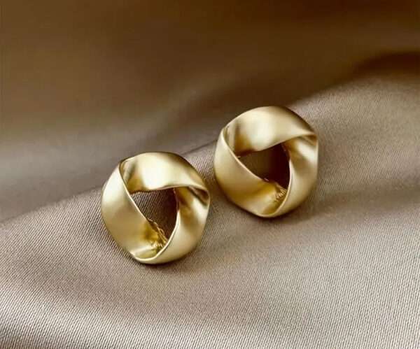Boucles d'oreilles clou torsadé mat