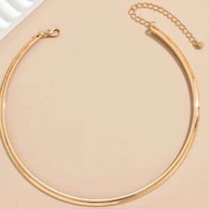 Collier ras de cou rigide