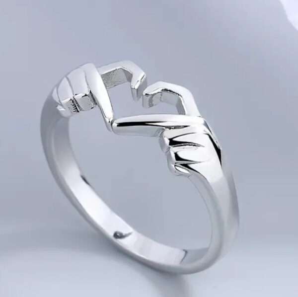 Bague cœur doigts – Image 2