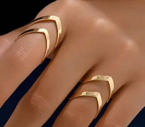 Bague double triangle