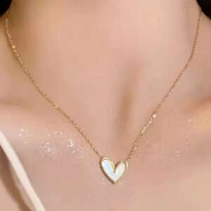 Collier cœur blanc