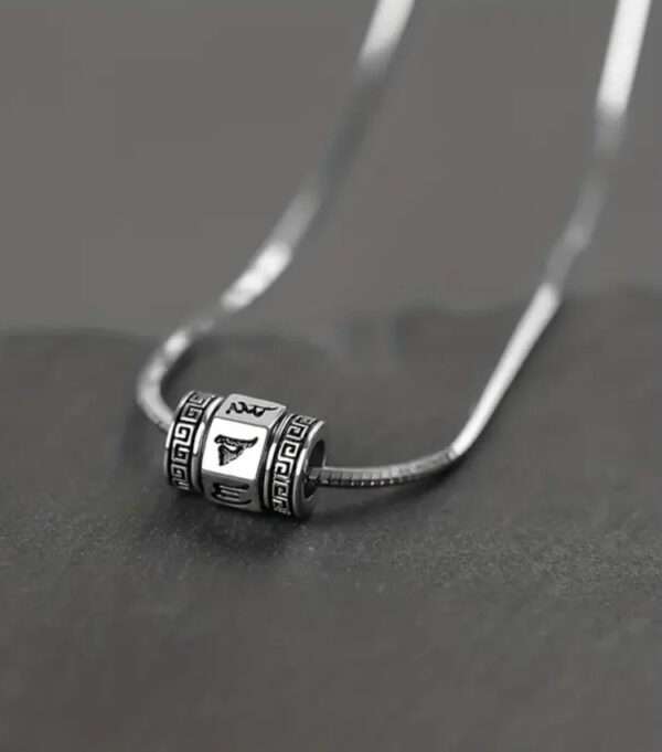 Collier Mantra