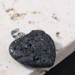 Collier coeur lave