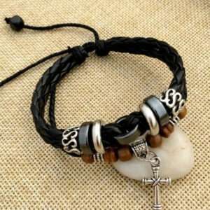 Bracelet croix et rivets