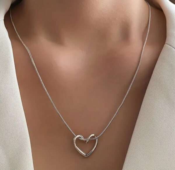 Collier fin coeur – Image 2