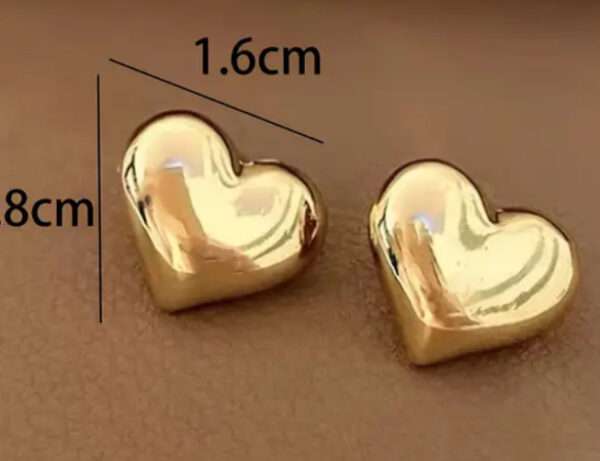 Boucles d'oreilles clou coeur – Image 2