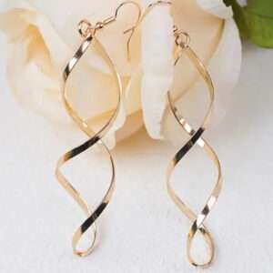 Boucles d'oreilles pendantes torsadées