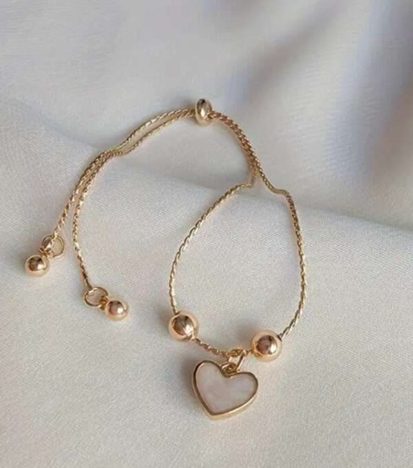 Bracelet petit coeur blanc